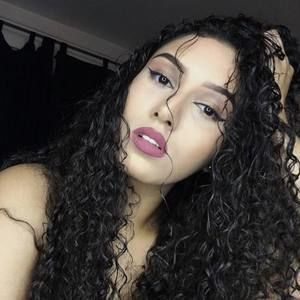 Meet your Posher, Imane